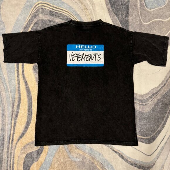 VETEMENTS Black My Name Is Vetements Tshirt Mens Size Large - Picture 2 of 4